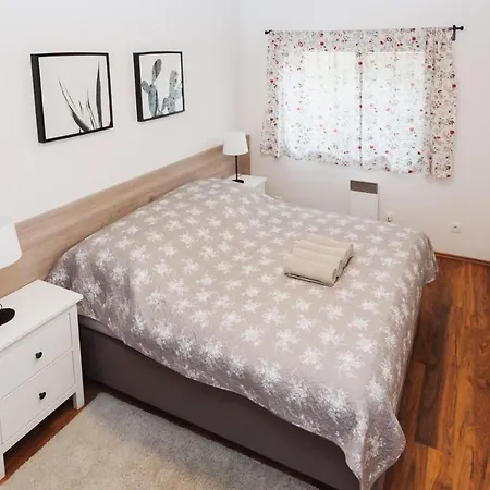 Olívia - Olívia 1 Apartmán